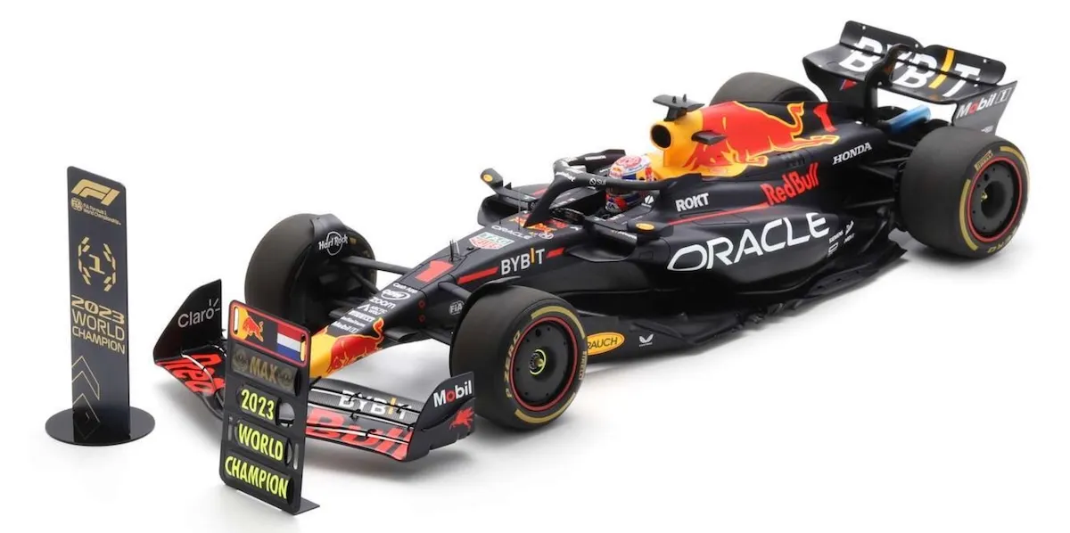 スパーク 1/12 レッドブル RB19 カタール GP 2023 M.フェルスタッペン ワールドチャンピオン　12S040