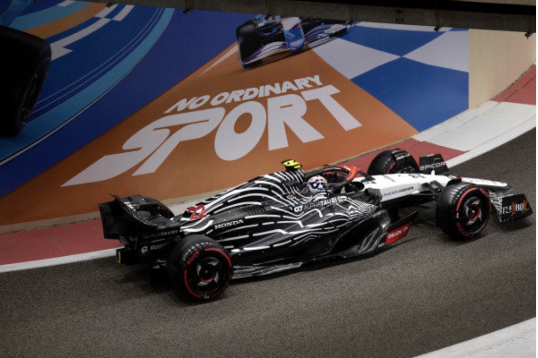 特注 1/43 アルファタウリ AT04 2023 F1 アブダビGP 角田裕毅 F1速報』特注スパーク 1/43 アルファタウリ AT04 2023年