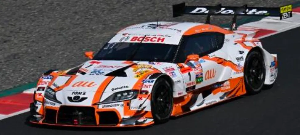予約] スパーク 1/43 au トムス GRスープラ スーパーGT 2025