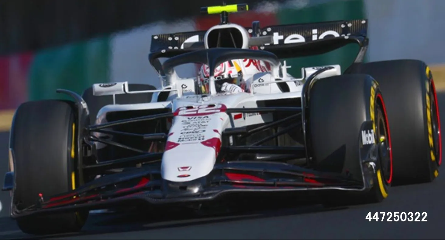 ミニチャンプス 1/43 レッドブル ルノー RB6 2010 F1