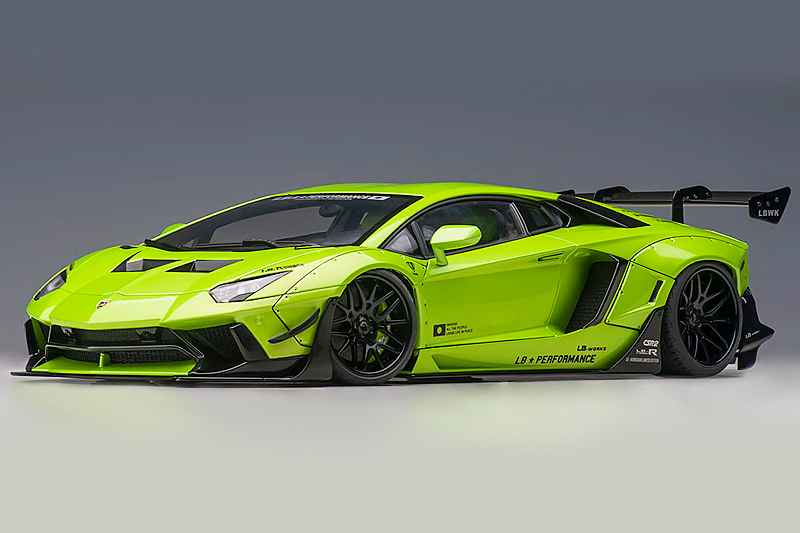 オートアート　1/18　ランボルギーニ　アヴェンタドール　リミテッドエディション Lamborghini ミニカー 1/18 ランボルギーニ アヴェンタドール