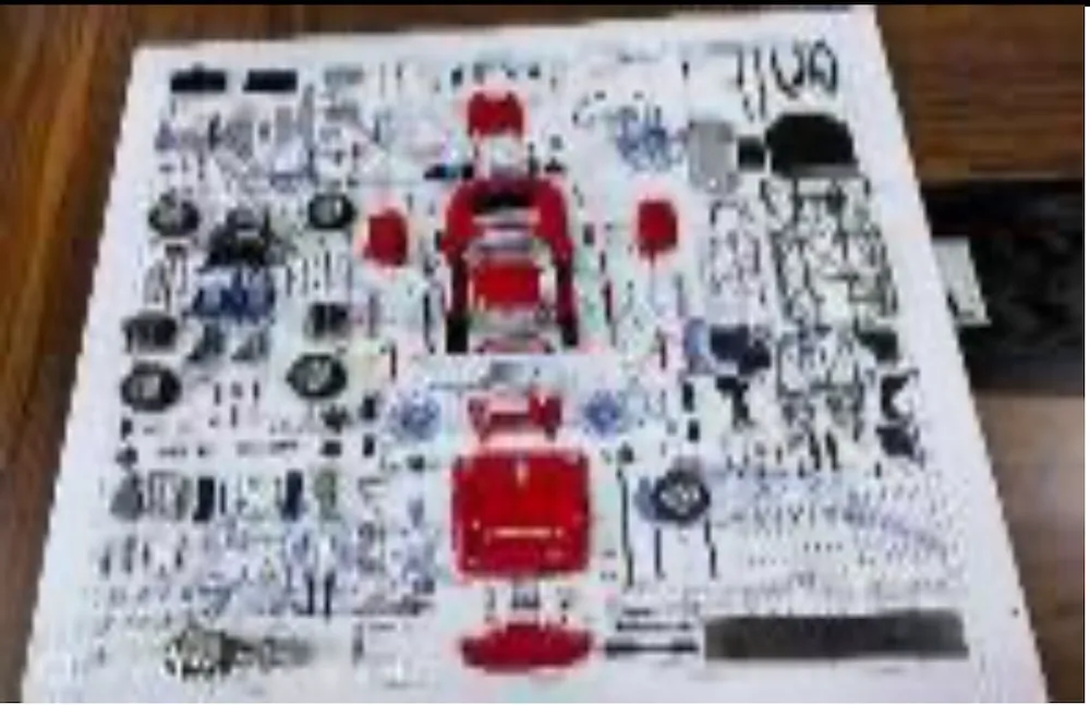 [予約] CMC 1/18 モデルアート パーツディスプレイ フェラーリ 250LM ロン・フライ（650x650mm 高級ウォールナットフレーム仕様） A-040