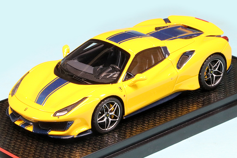BBR 1/43 フェラーリ 488 ピスタ スパイダー クローズドルーフ