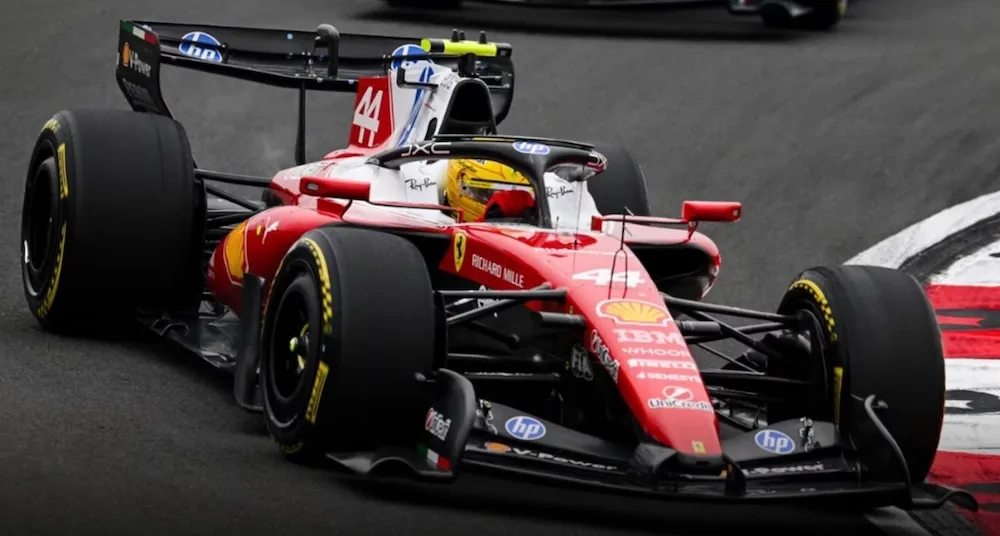 [予約] BBR 1/18 フェラーリ SF-26 中国GP  2026 L.ハミルトン 3rd. 台座/ディスプレイケース付き　BBR2618A44DIE