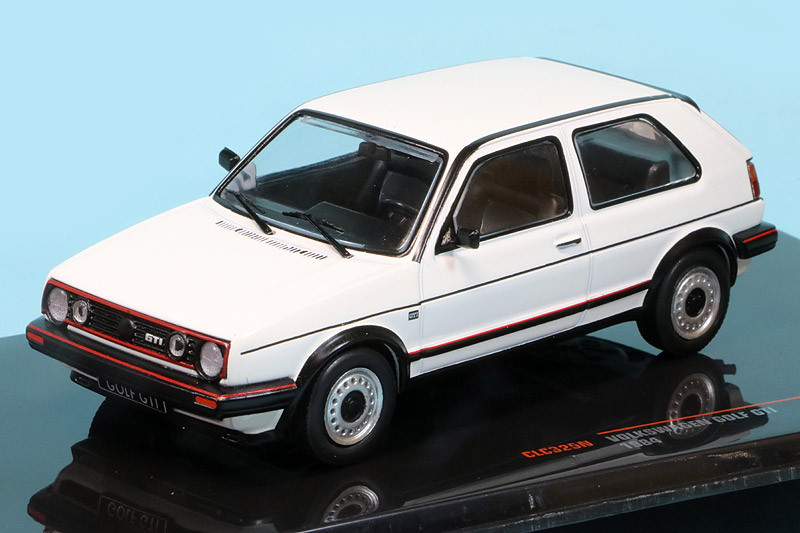 イクソ 1/43 フォルクス ワーゲン ゴルフ GTI MK.2 1984 ホワイト　CLC325N