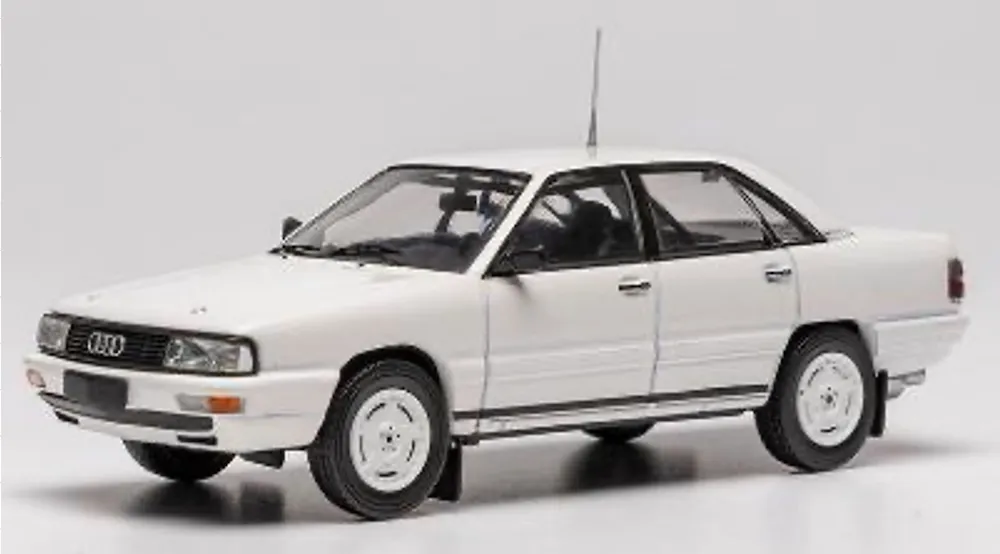 [予約] イクソ 1/43 アウディ 200 クワトロ ホワイト　CLC687NSP