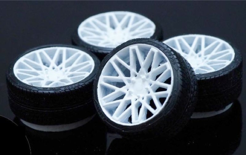 ファクトリー81 1/24 19インチ Rotiform BLQ ホイールセット