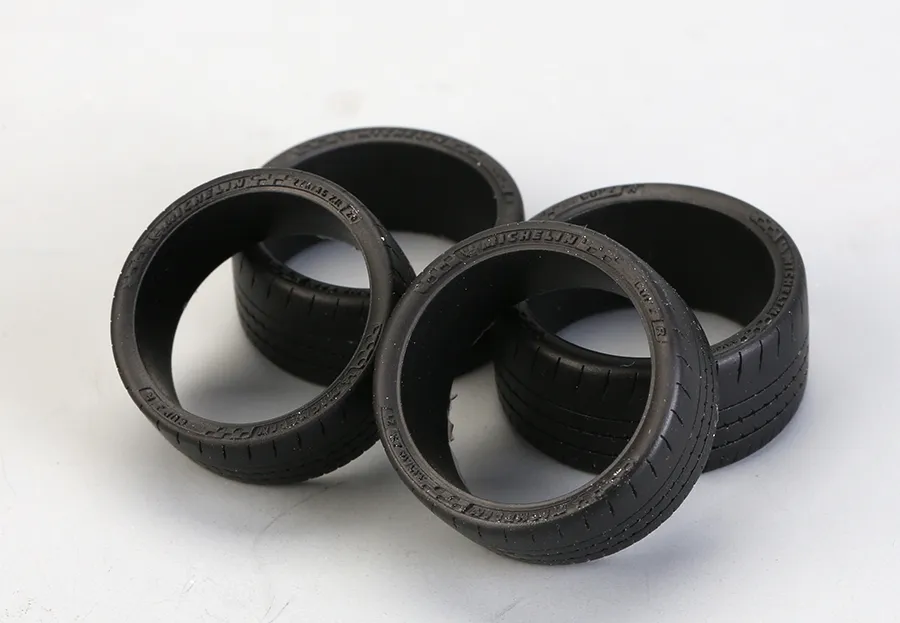 ホビーデザイン 1/24 ポルシェ 911 992 GT3 RSs タイヤセット　HD03-0683