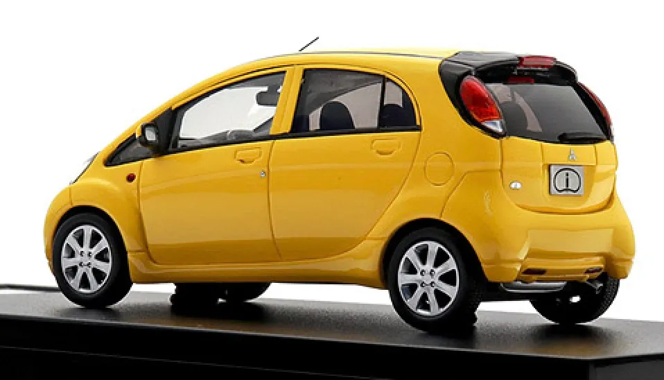 [予約] ハイストリー 1/43 ミツビシ i T 2010 サンフラワーイエローソリッド　HS508YE