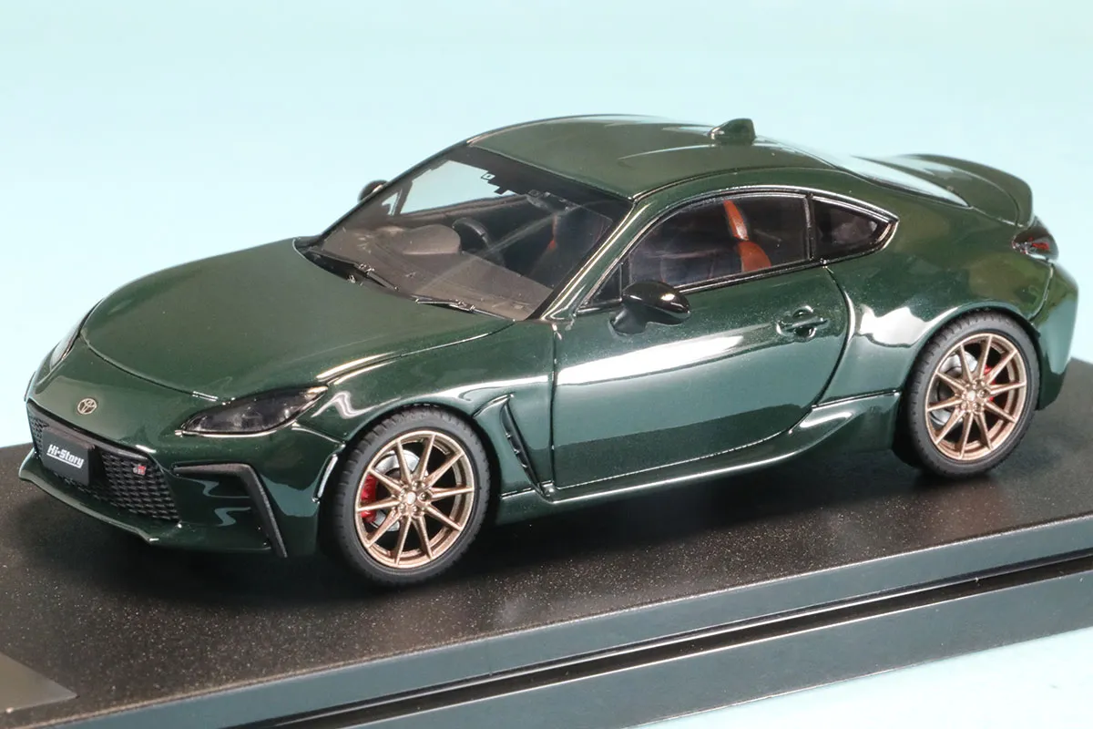 ハイストーリー 1/43 トヨタ GR86 特別仕様車 RZ リッジグリーン