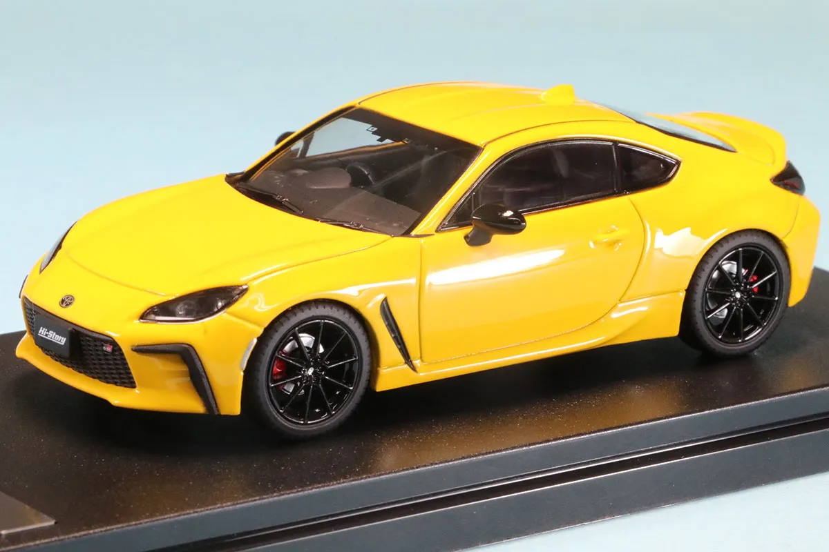 ハイストーリー 1/43 トヨタ GR86 特別仕様車 RZ イエローリミテッド