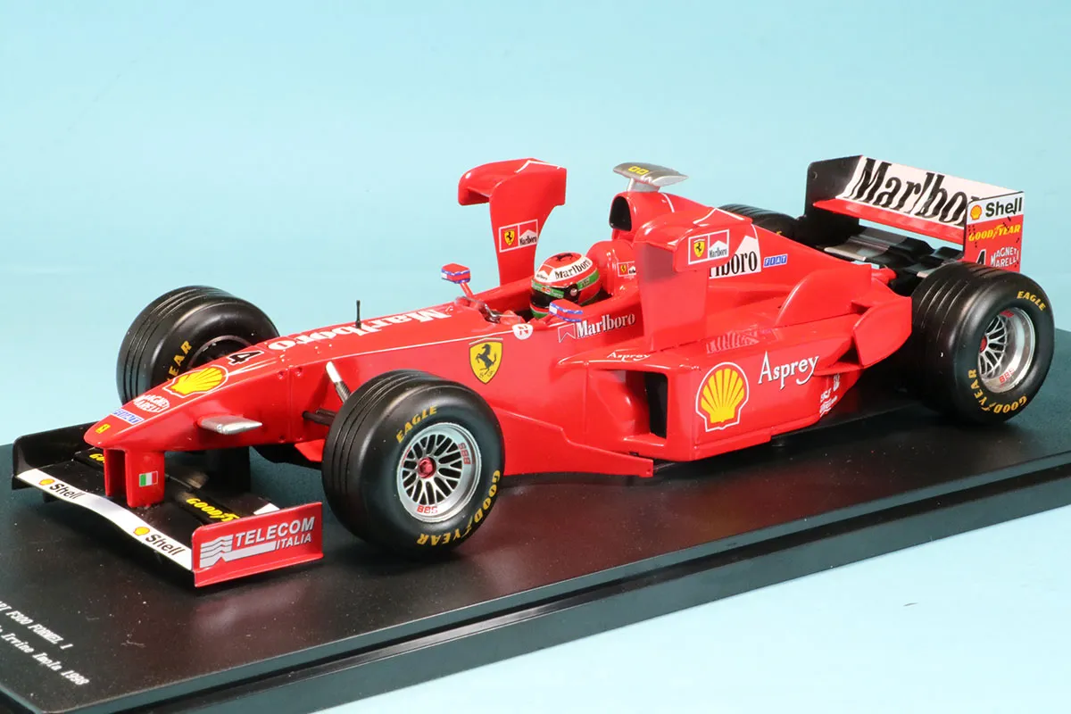 フェラーリ　F１　E・アーバイン　＃４　（割れあり）　ミニチャンプス　１／１８ フェラーリ F1 E・アーバイン ＃4 （割れあり