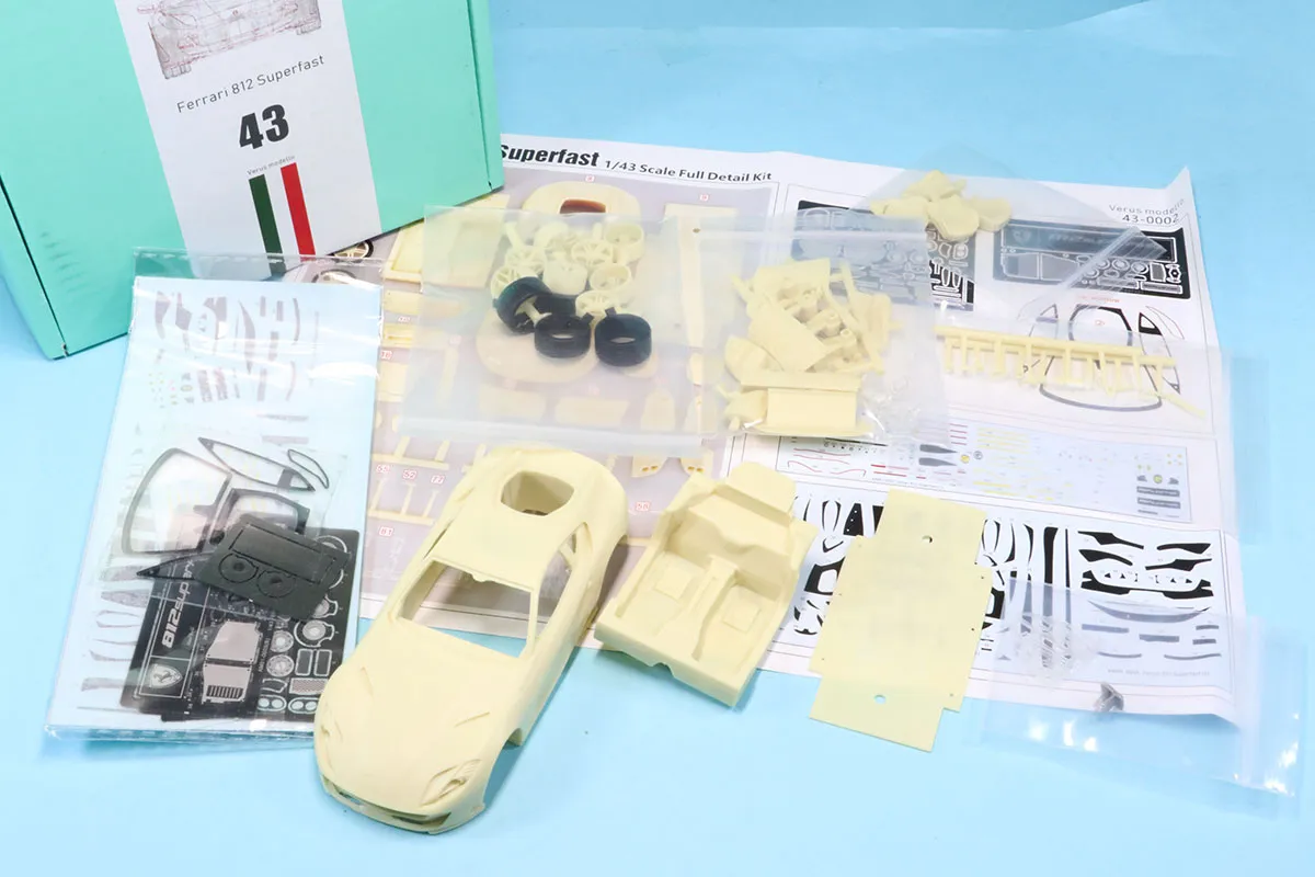 アルファモデル 1/43 レジンキット フェラーリ 812 スーパー ファスト　AM43-0002