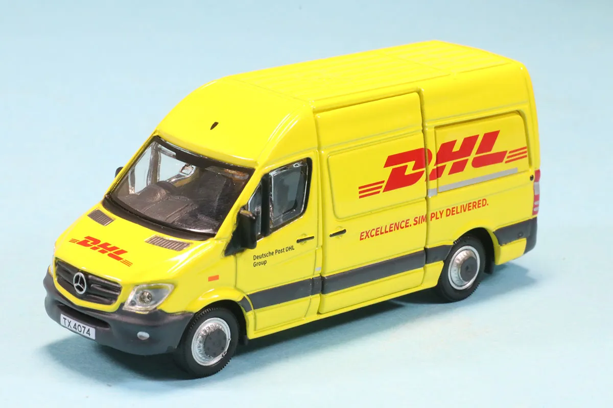 タイニー 約1/64 メルセデスベンツ スプリンター "DHL" デリバリーバン　ATC65675