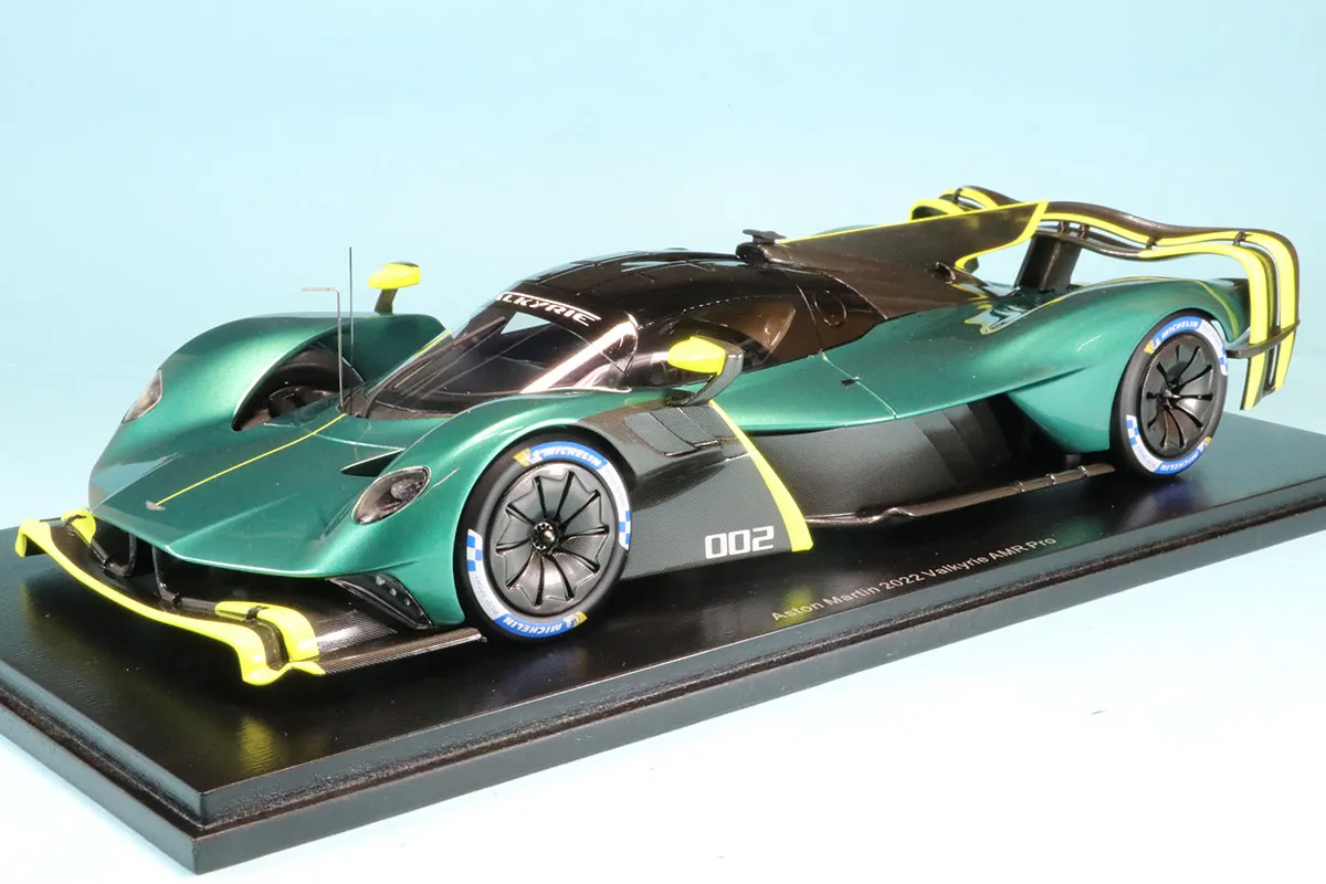 スパーク 1/18 アストンマーチン ヴァルキリー AMR Pro 2022 18S943