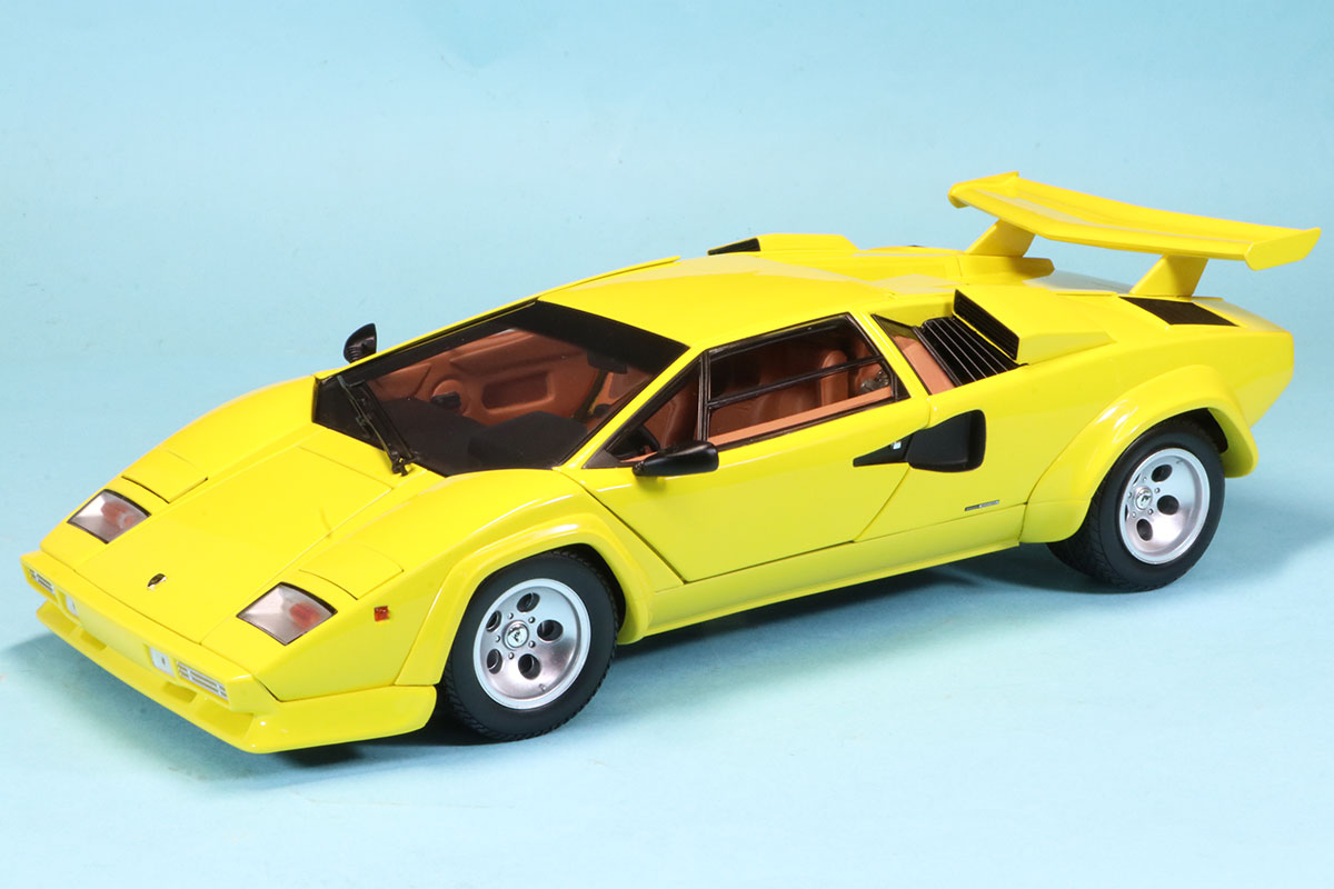 京商 1/18 ランボルギーニ カウンタック LP5000 クアトロヴァル