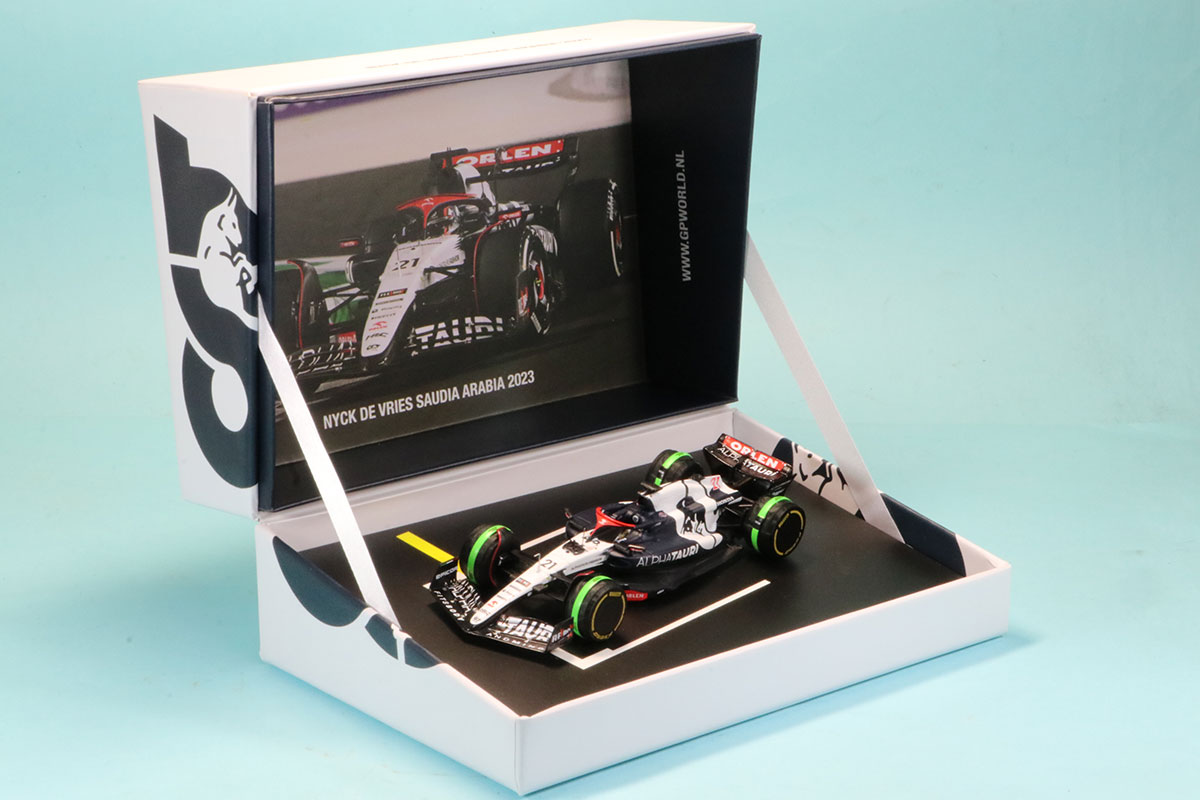 GPワールド特注スパーク 1/43 アルファタウリ AT04