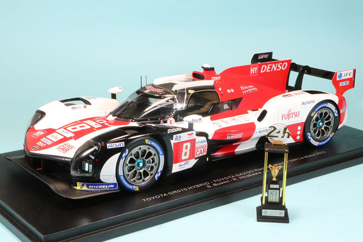 スパーク 1/18 トヨタ GR010 ハイブリッド ルマン 24h 2022 Winner No.8　18LM22