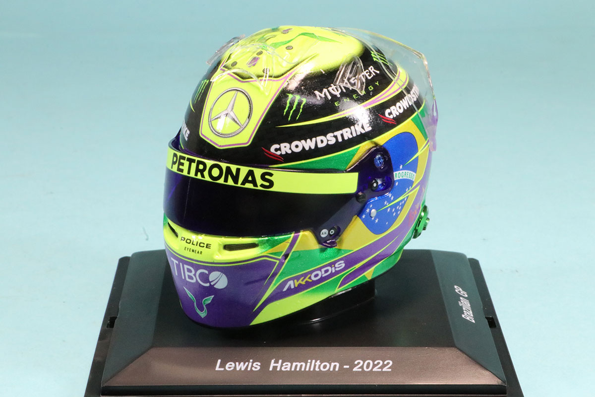スパーク 1/5 ヘルメット L.ハミルトン ブラジルGP  2022　5HF085