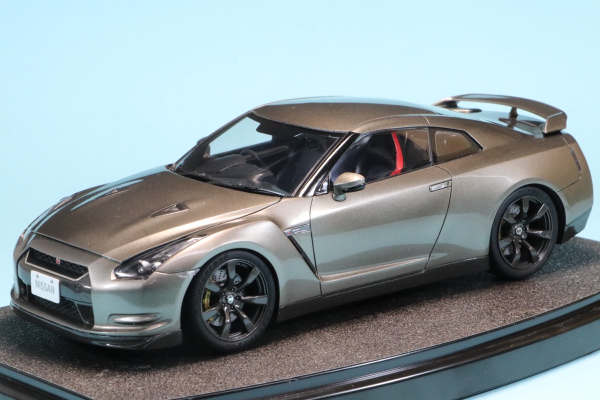 個人製作完成品 委託販売品 1/24 ニッサン GT-R R35 エンジン