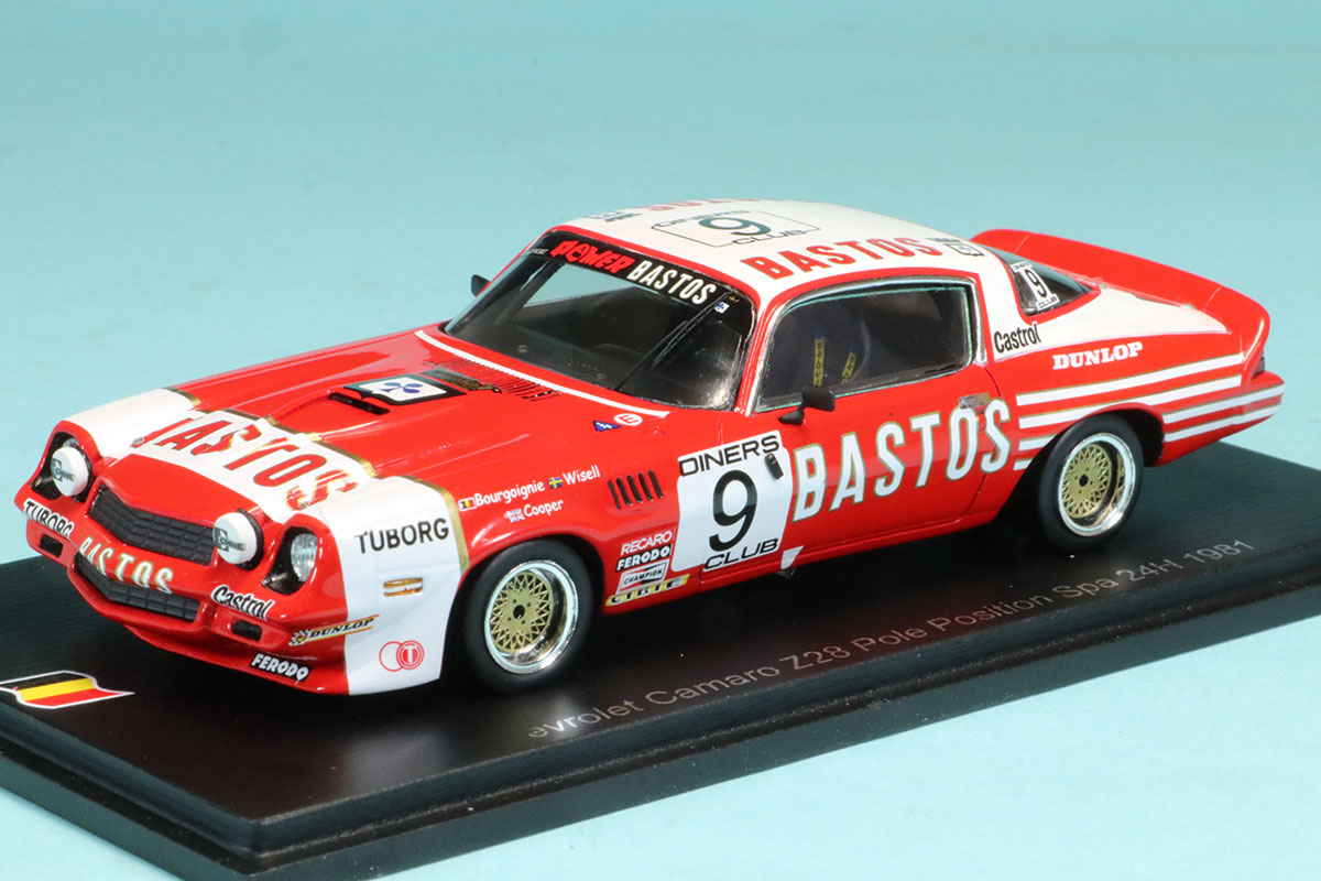 スパーク1/18　Z28カマロ★デイトナ仕様1975年式 スパーク1/18 Z28カマロ☆デイトナ仕様1975年式 ミニカー