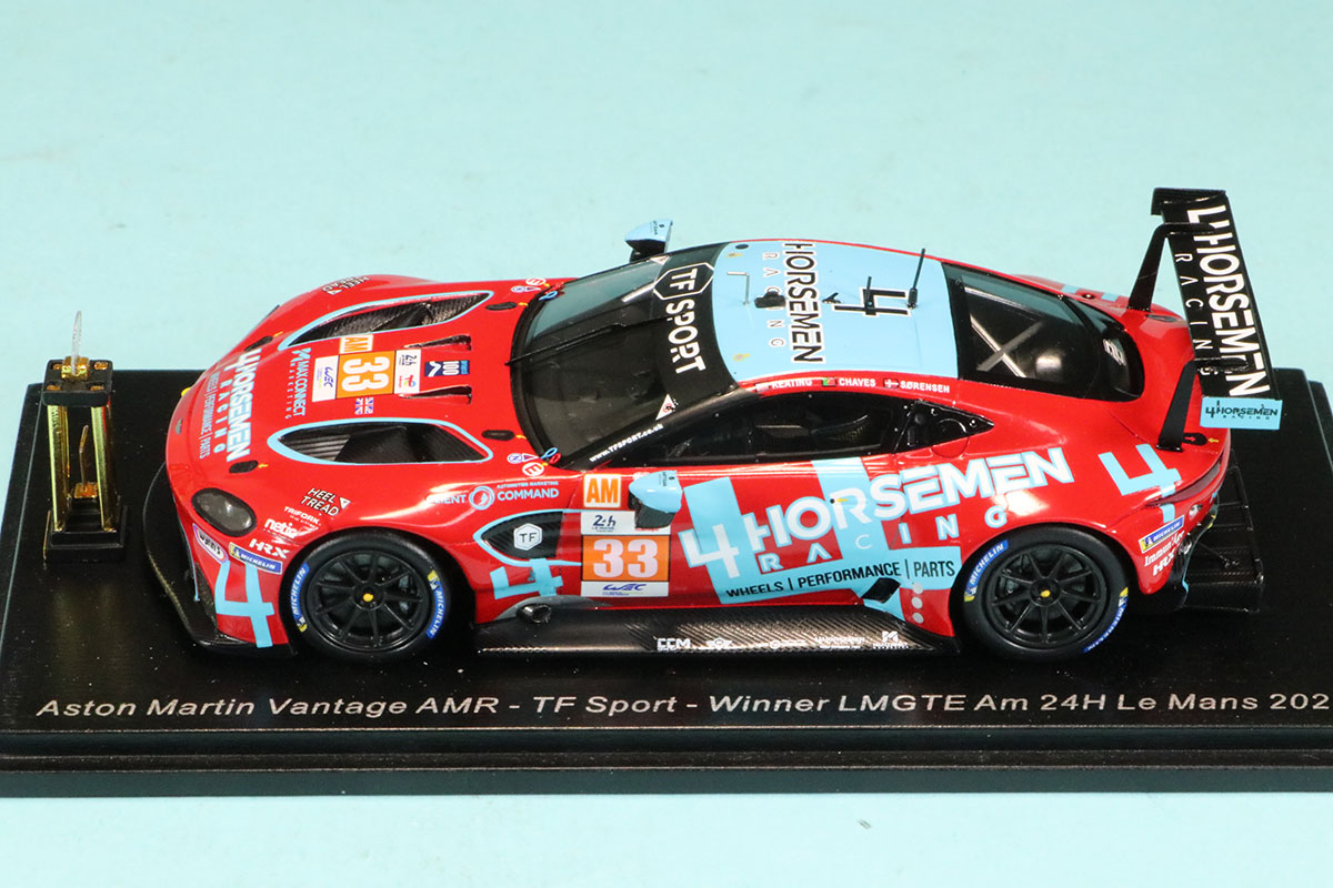 スパーク 1/43 アストン マーチン バンデッド AMR TF Sport ルマン 24h 2022 LMGTE Amクラス Winner トロフィー付き　S8647S