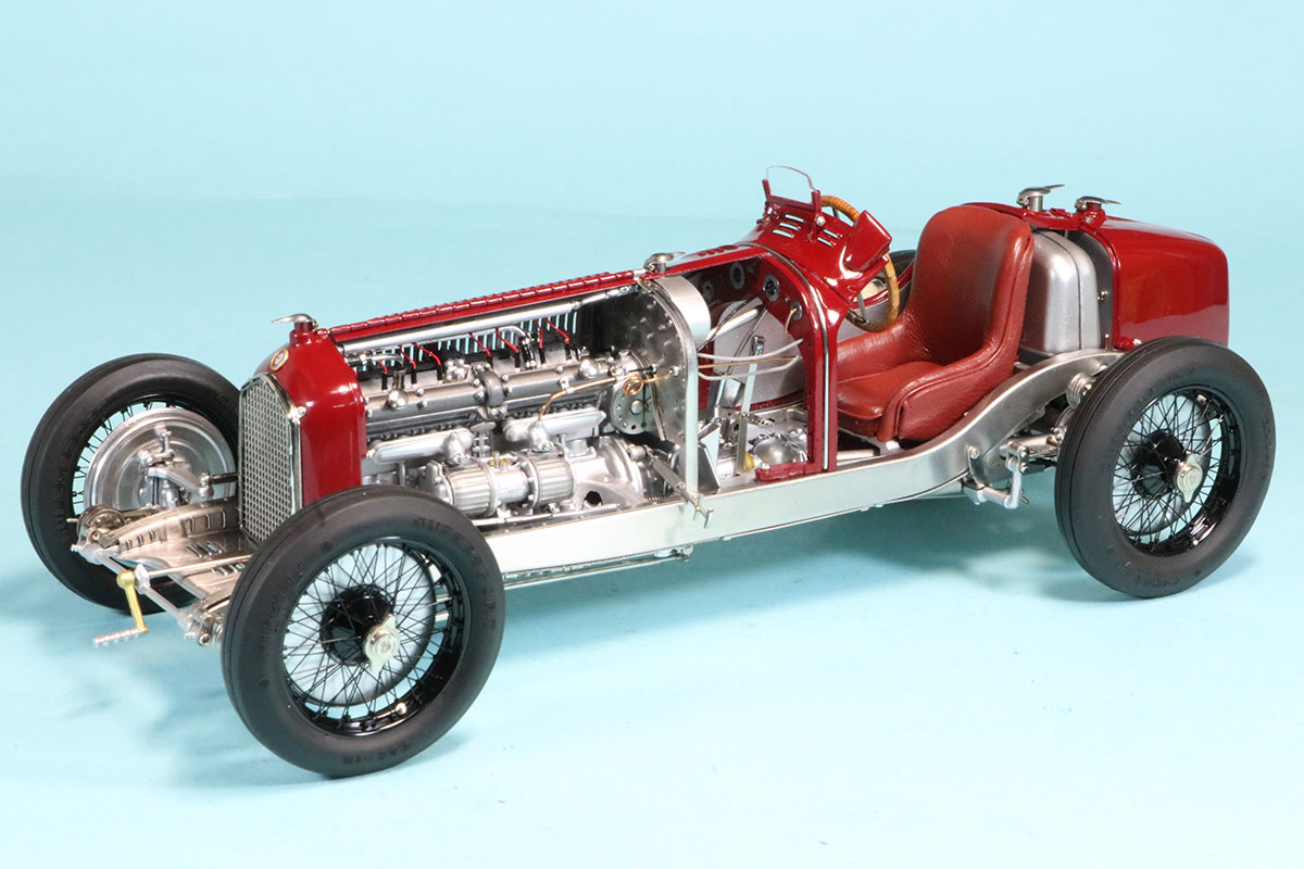 CMC 1/18 アルファロメオ P3 イタリア GP 1932 M-219 CMC 1/18 アルファロメオ P3 #8 ヌヴォラーリ イタリア GP 1932
