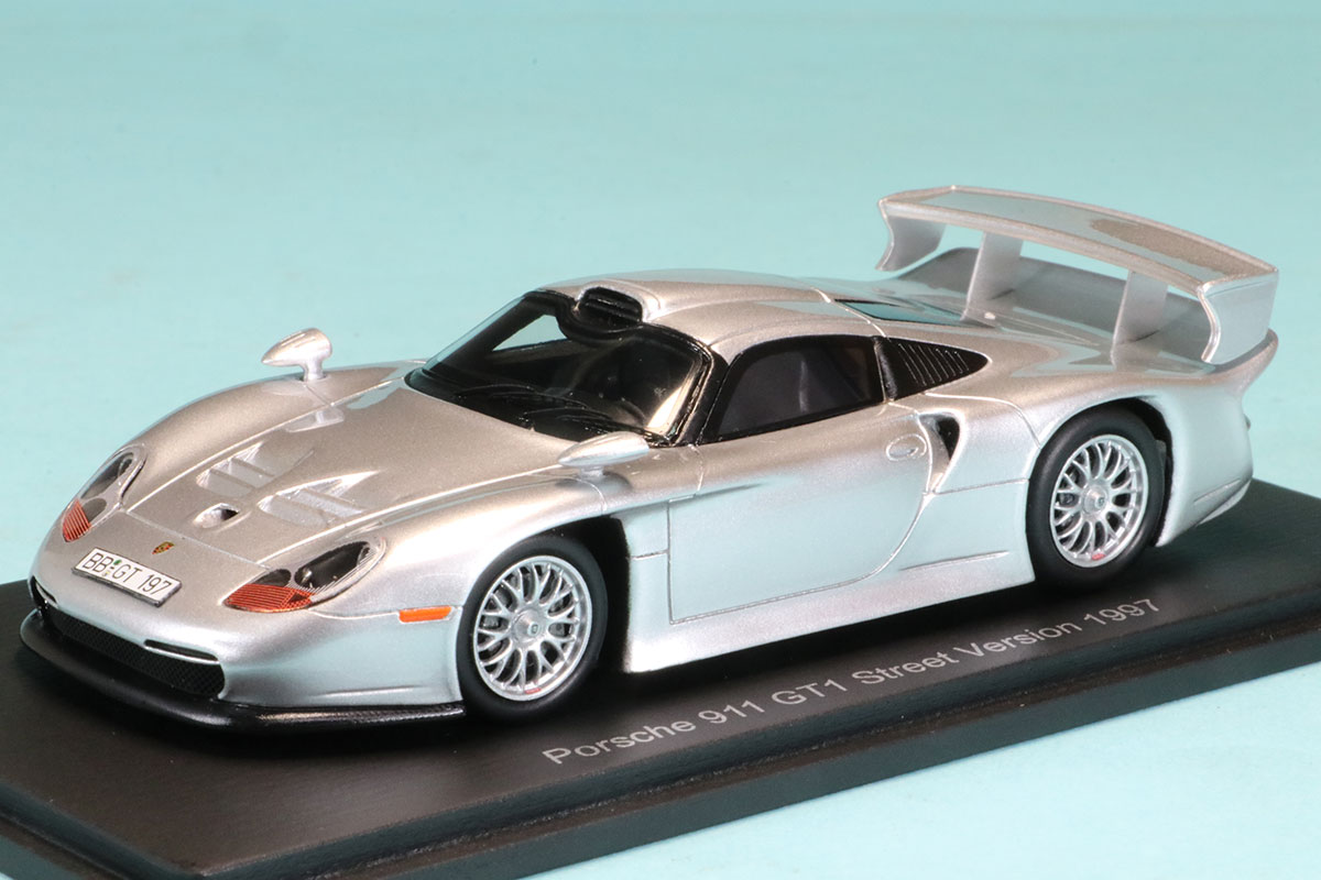 スパーク 1/43 ポルシェ 911 GT1 1997 ストリート シルバー　S5994