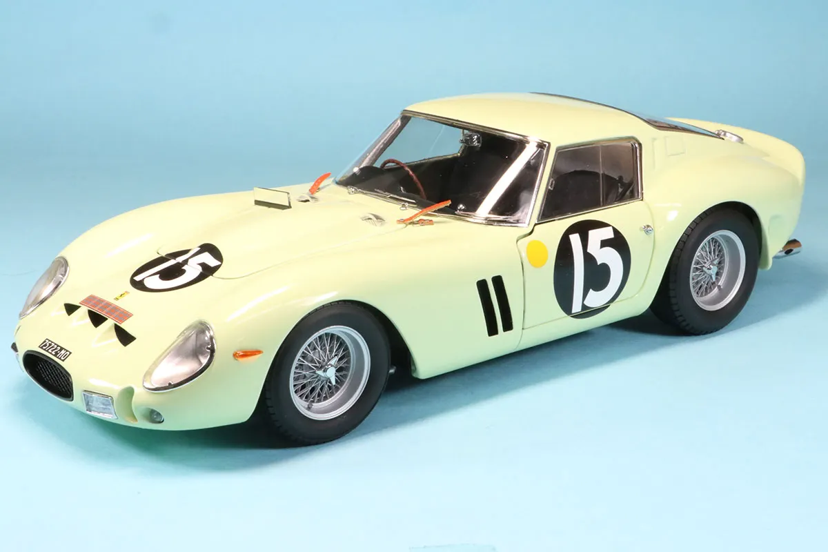 新品　美品　フェラーリ　GTO クーペ　1/18 ミニカー 2025年最新】フェラーリgto 1/18の人気アイテム - メルカリ