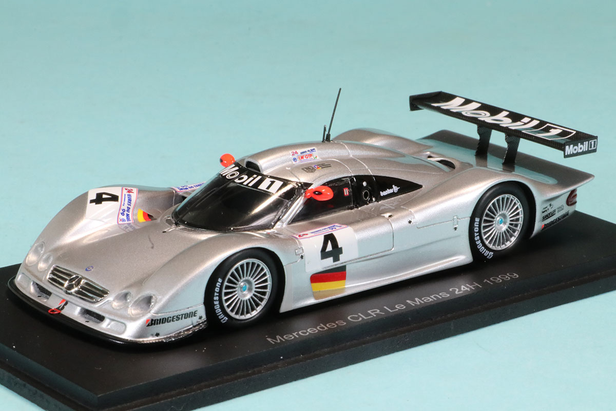1999 Mercedes-Benz CLR - Silver (Pre-Owned) 1:43 Spark
