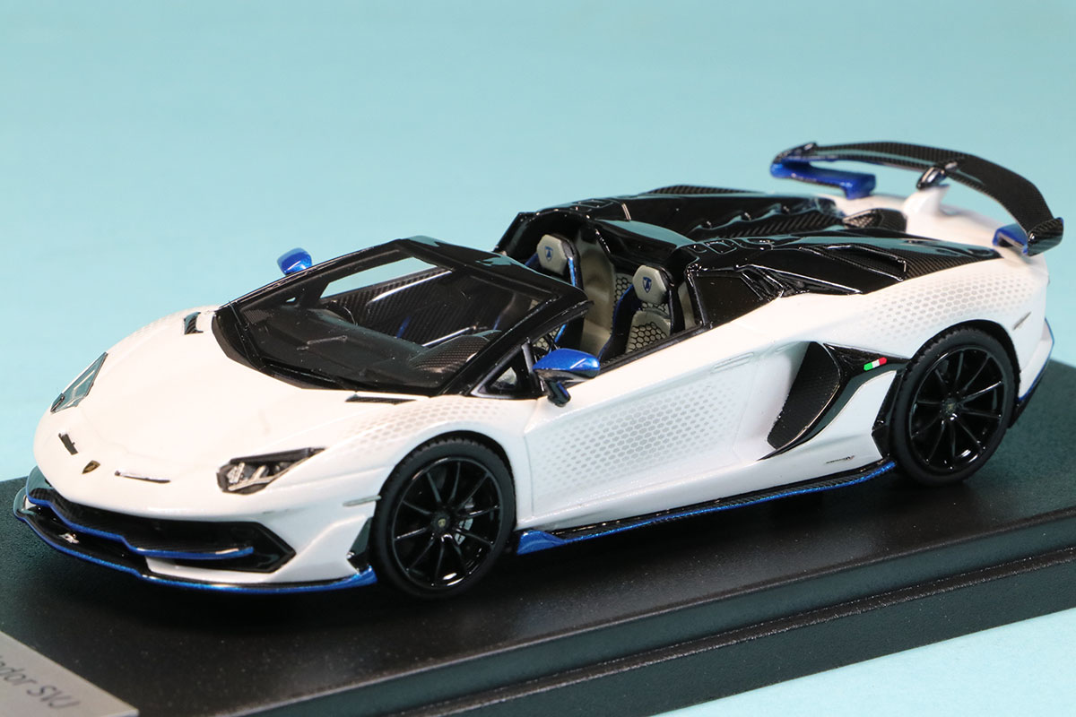 ルックスマート 1/43 ランボルギーニ アヴェンタドール LS489B - ルックスマート 1/43 ランボルギーニ アヴェンタドール