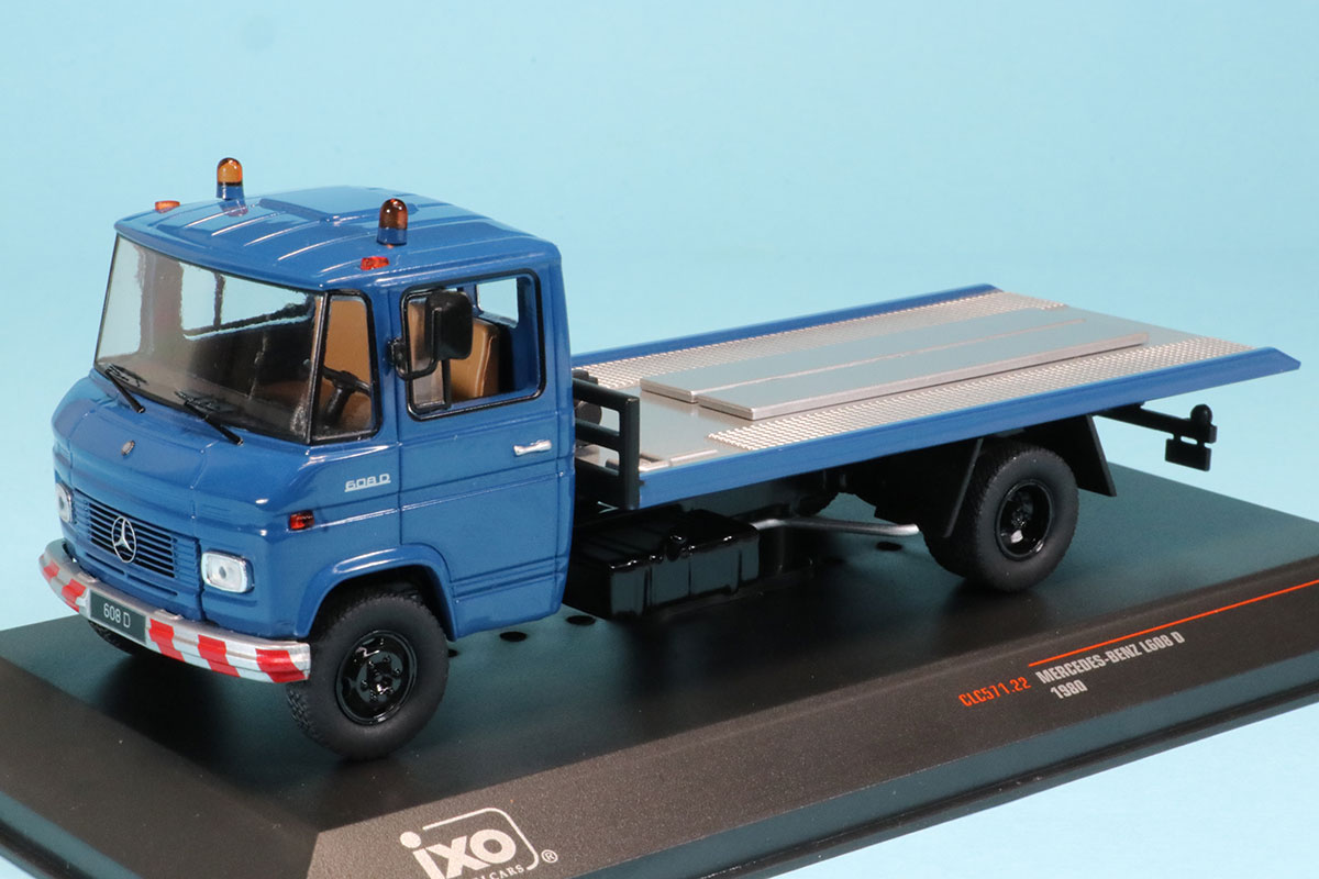 イクソ 1/43 メルセデスベンツ L608 D 1980 ウインチトラック　CLC571