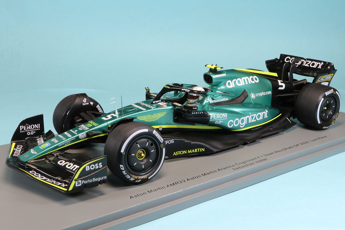 スパーク 1/18 アストンマーチン AMR22 アブダビGP 2022 S.ベッテル F1