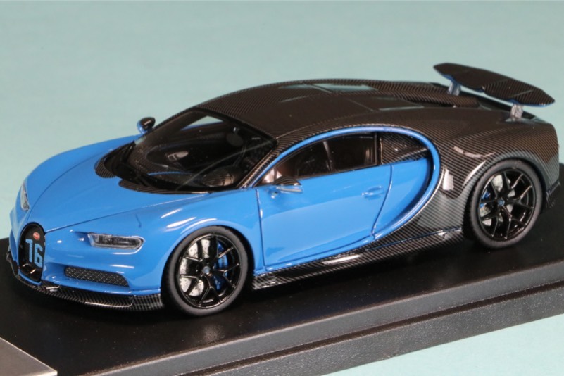 ルックスマート 1/43 ブガッティ シロン スポーツ 2018 グレーカーボン