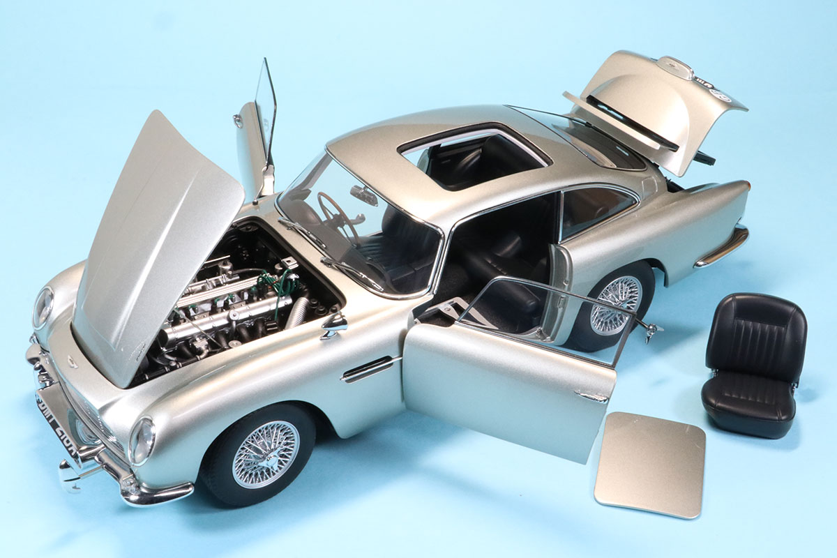 AUTOart 1/18 アストンマーチン DB5 「007／ゴールドフィンガー
