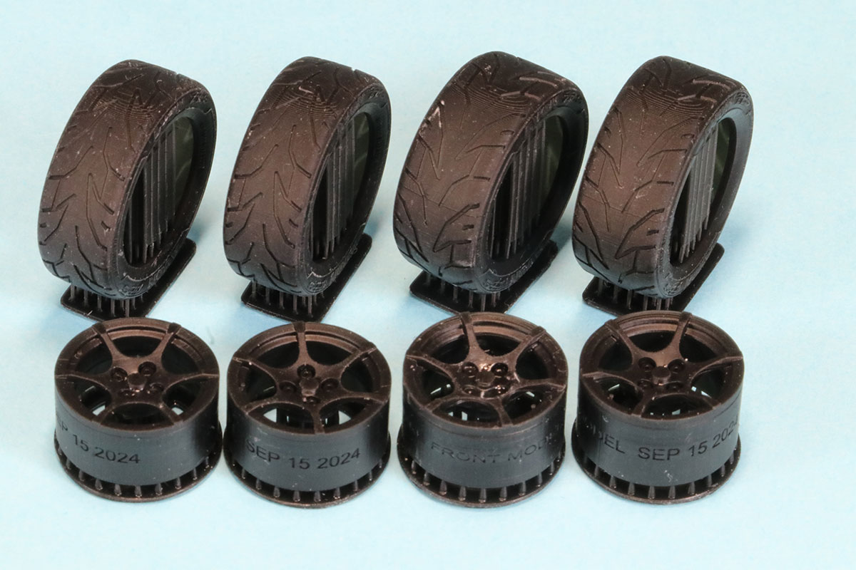 レイクフロントモデル 返品返金／交換不可アウトレット品 1/24 スーパー7 ORCUSホイール アドバンタイヤセット 　LFM-S7-12Q