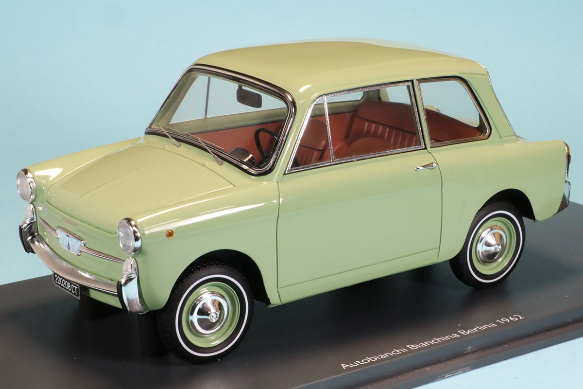 シュコー 1/18 アウトビアンキ ビアンキーナ クーペ チェレステ　450063400