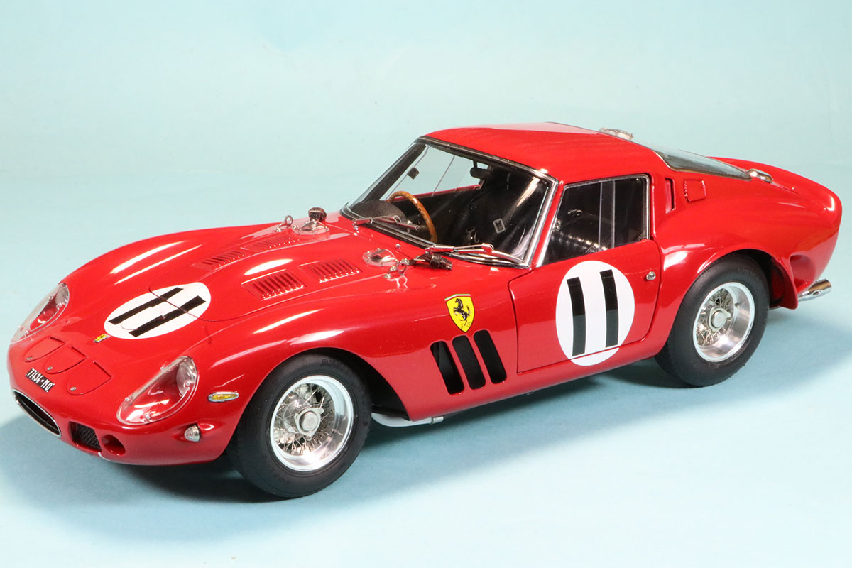 CMC  1/18 フェラーリ 250 GTO パリ 1000km モンレヘリー 1962 No.11 J.サーティス/M.パークス RHD（右ハンドル） M-249