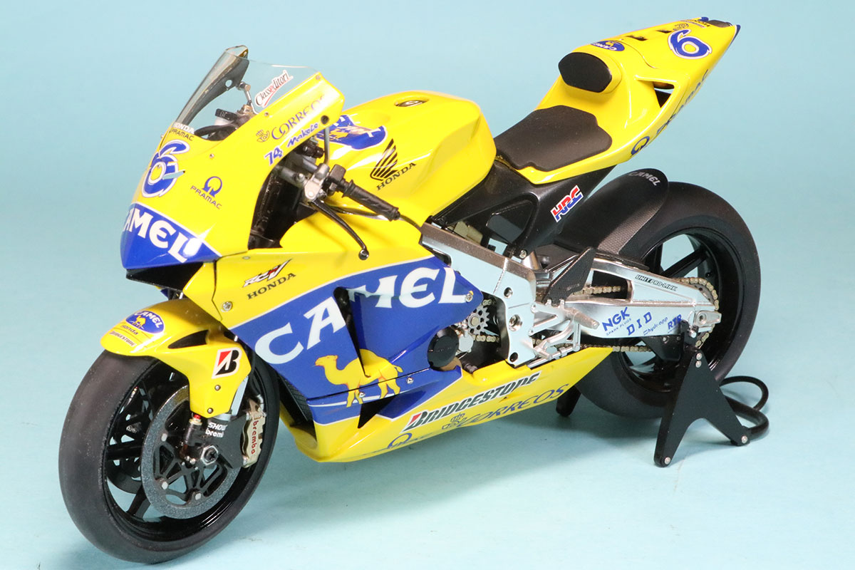 個人製作完成品 委託販売品 1/12 キャメル ホンダ RC211V モトGP 2004 ショーバイク 玉田誠 RFT21019_MO