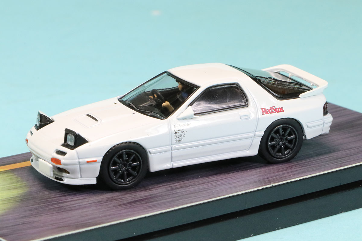 ホビージャパン 1/64 マツダ RX-7 FC3S 頭文字D 高橋 涼介 VS須藤京一 Ver. 高橋 涼介フィギュア付き　HJ643043D