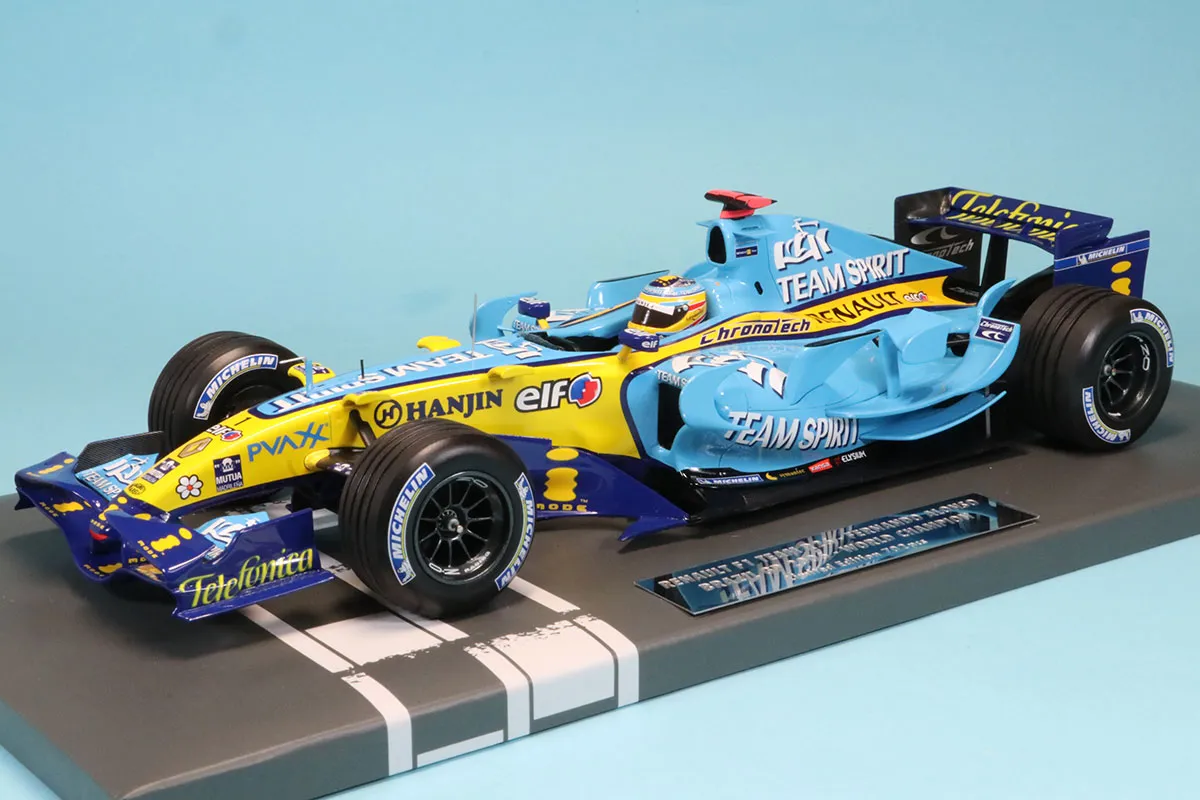 ミニチャンプス 1/18 ルノー F1チーム R26 ブラジルGP 2006 F