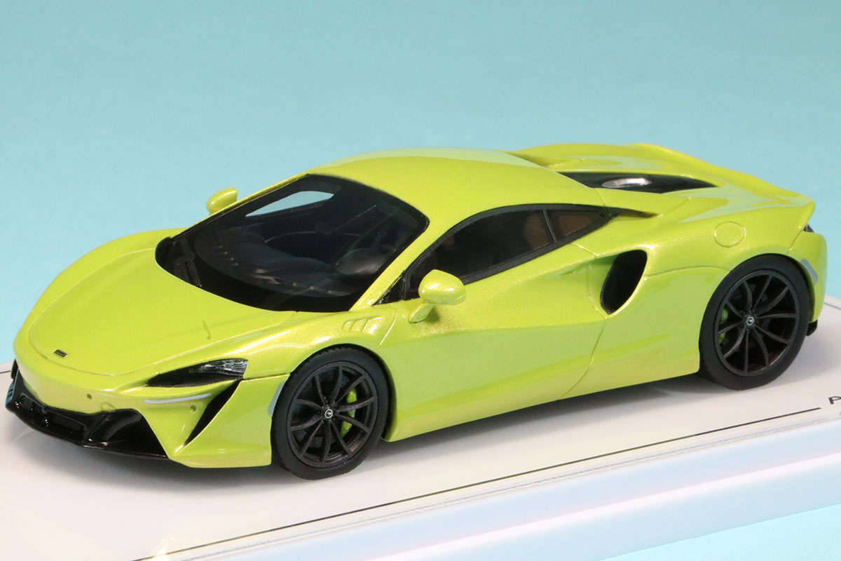 トゥルースケールモデル 1/43 マクラーレン アルトゥーラ フラックスグリーン　TSM430622