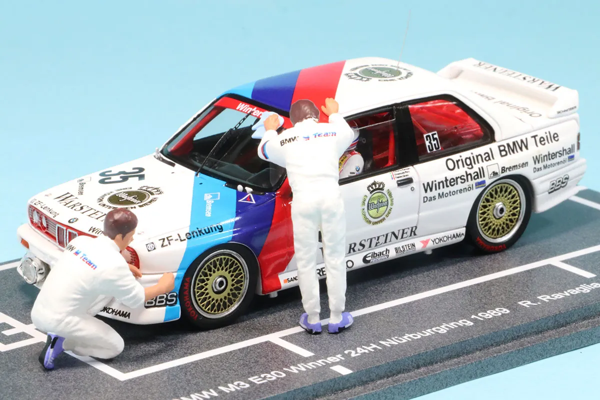 スパーク 1/43 BMW M3 E30 No.35 ニュルブルクリンク 24h ウィナー 1989 ロベルト・ラヴァーリア、エマヌエル・ピロ、フランソワ・ジロワ フィギュア付き　43NUR1989