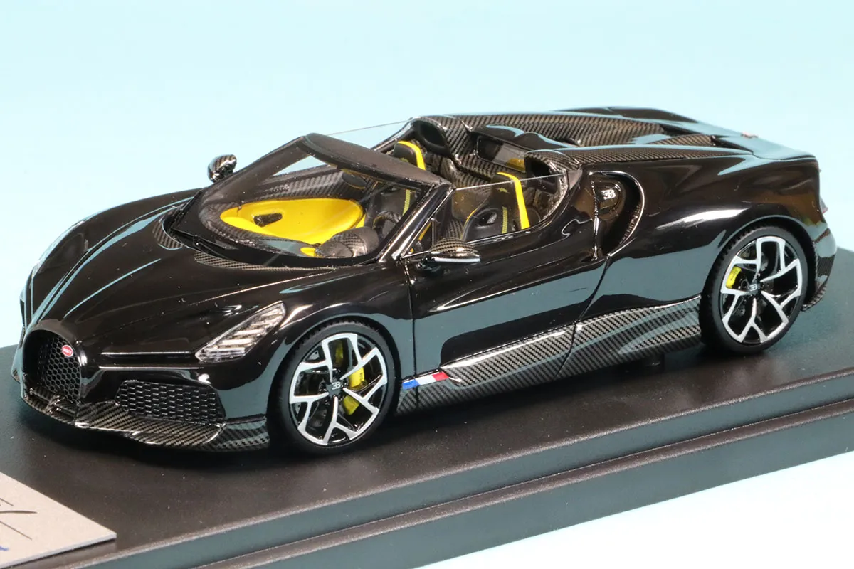 ルックスマート 1/43 ブガッティ W16 ミストラル オープンルーフ