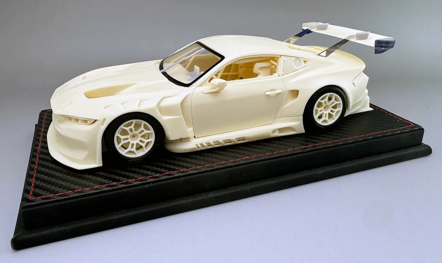[予約] KITBOX / PZYmodel 1/24 レジンキット フォード マスタング GT3 3Ver. 選択式 Ver.A(No.64)、Ver.B(No.66 No.65) 、Ver.C(No.3 No.11)　KB08-35ABC