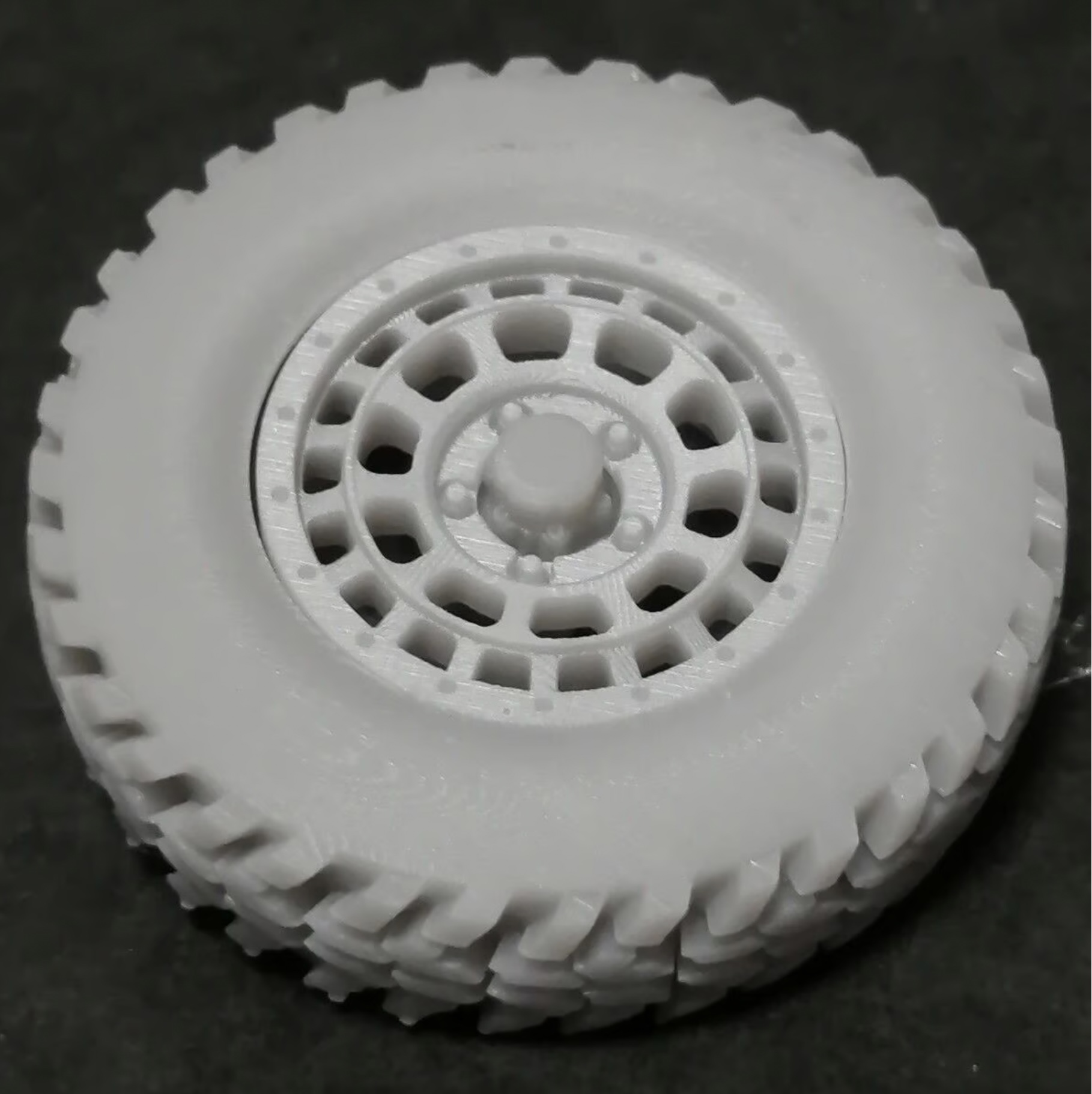 ケイSTYLE! 1/24 MT２-TYPEタイヤ（245/75/R16）5本セット 16インチ相当　KS-O06