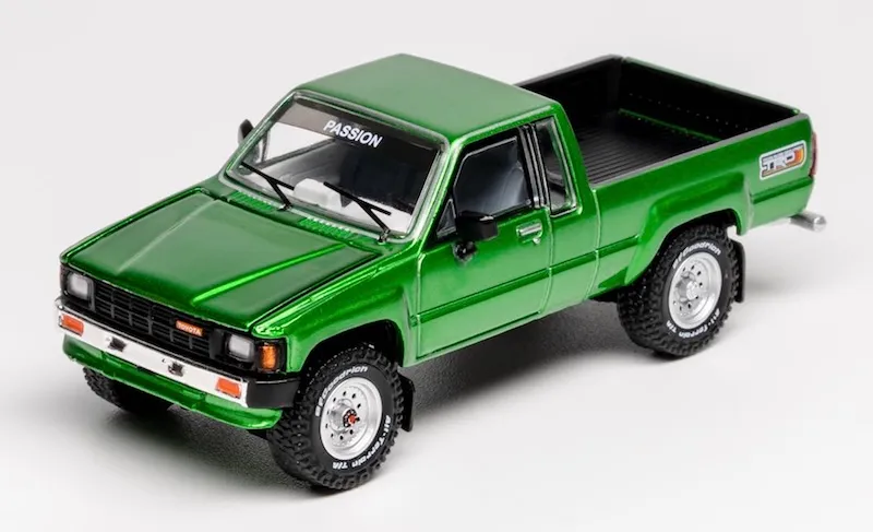 [予約] GCD 1/64 トヨタ ハイラックス SR5 XTRA キャブ 1985 グリーン　KS087-643
