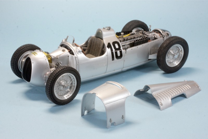 ミニカーCMCシーエムシー アウト・ウニオン タイプC 1/18 完成品 新品 CMC 1/18 アウトウニオン タイプC ドイツGP 1936 Winner No.18