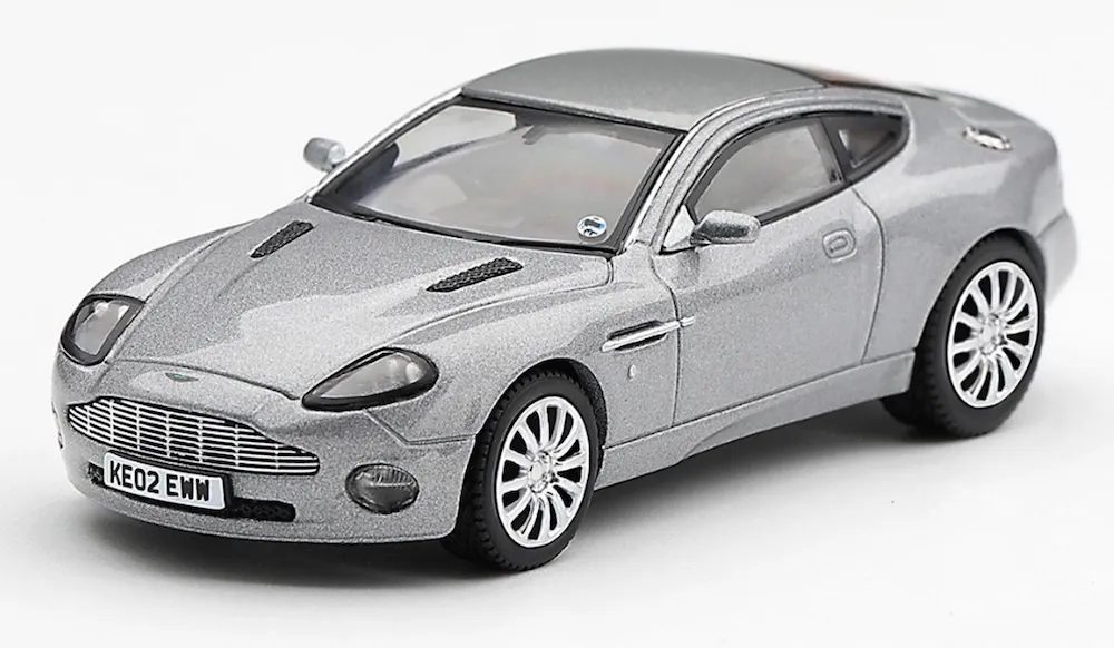 [予約] MINI-GT 1/64 アストンマーチン V12 ヴァンキッシュ「ダイ アナザー デイ」ドイツ語版パッケージ　MGT00926-007G