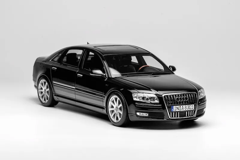 1/18 2004年 アウディ　A8 Motormax 2004 Audi A8 Silver 1/18 Diecast Model Car 73149 | eBay